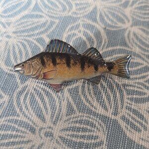 Fish Pin